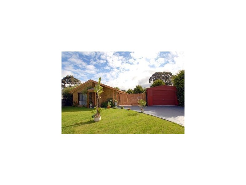 4 Minka Court, Skye VIC 3977