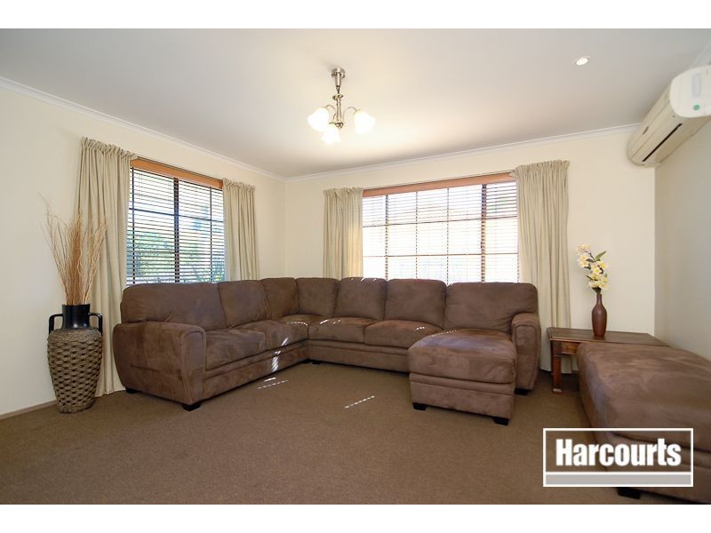 54 Greenwood Drive, Carrum Downs VIC 3201