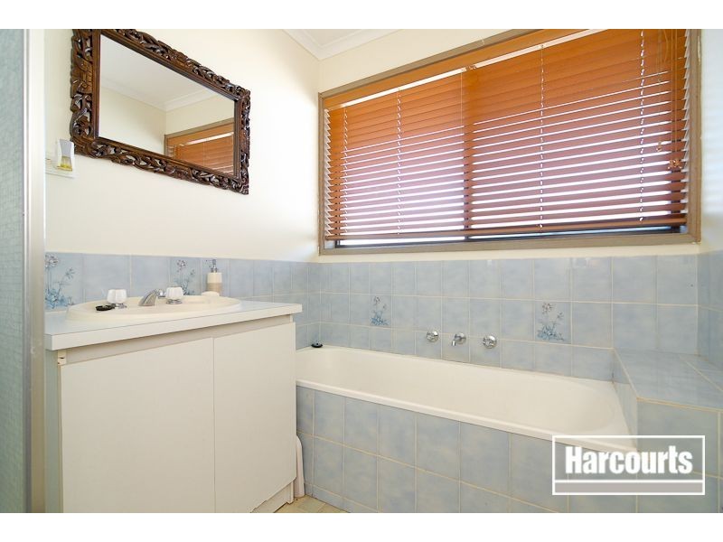 54 Greenwood Drive, Carrum Downs VIC 3201