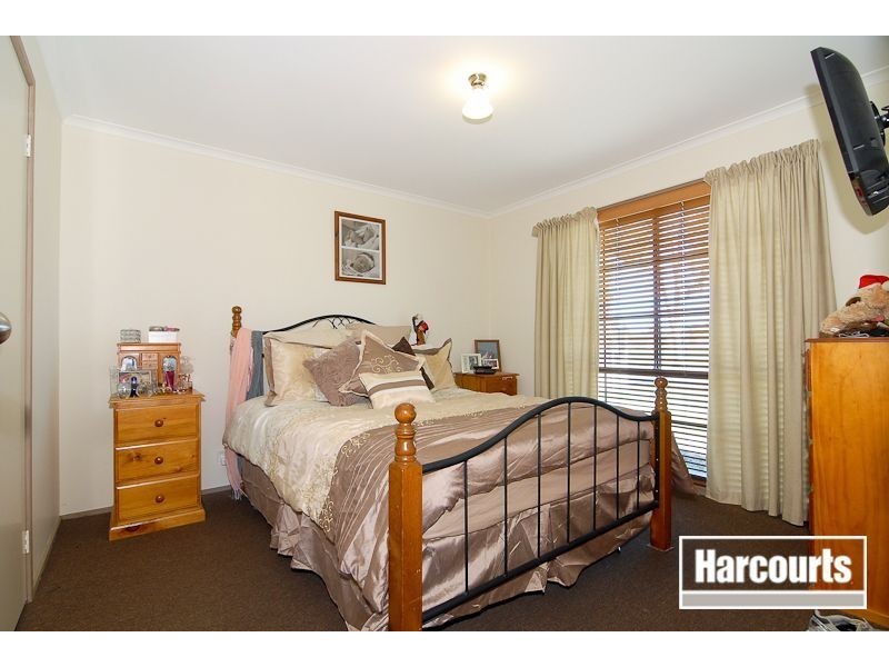 54 Greenwood Drive, Carrum Downs VIC 3201