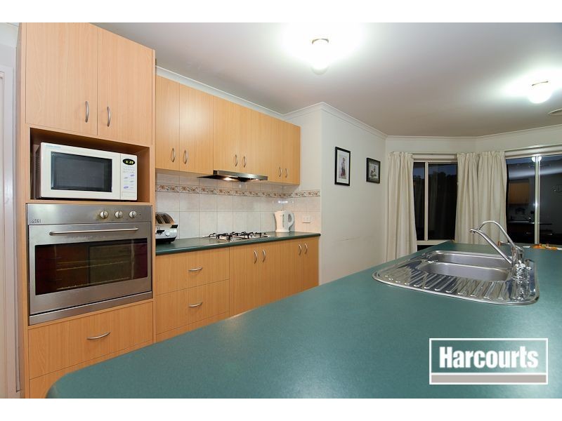 3 Whiting Court, Skye VIC 3977