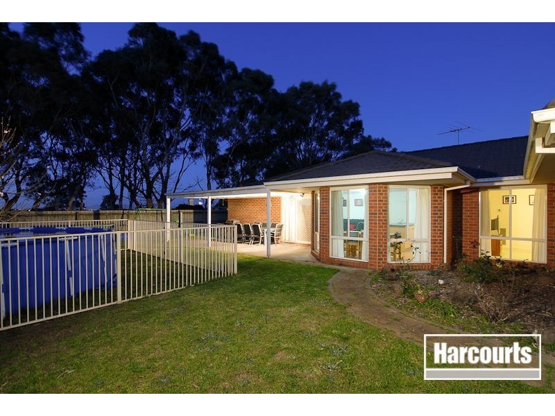 3 Whiting Court, Skye VIC 3977