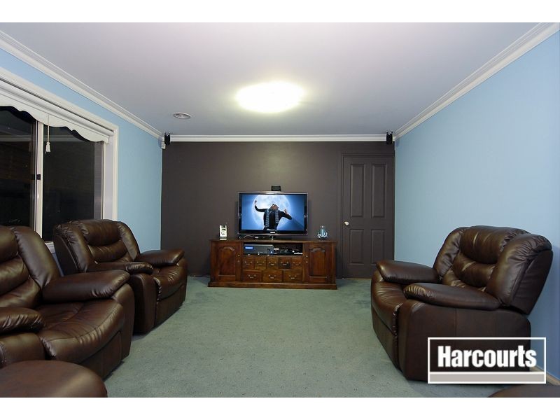 3 Hooper Drive, Skye VIC 3977