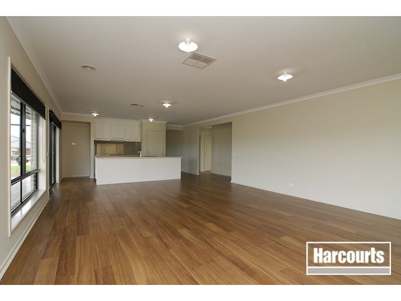 5 Paradise Way, Skye VIC 3977