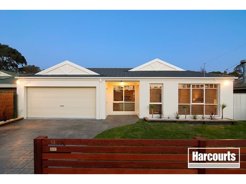 13 Hunt Drive, Seaford VIC 3198