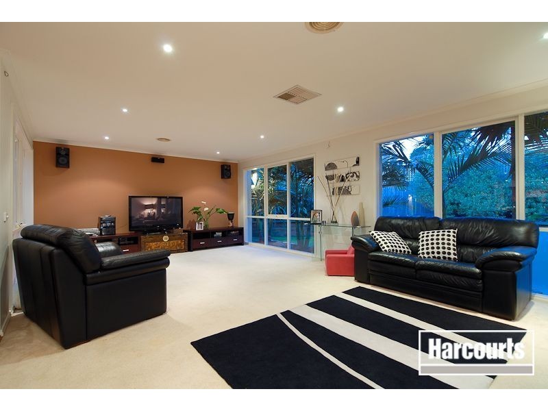 13 Hunt Drive, Seaford VIC 3198