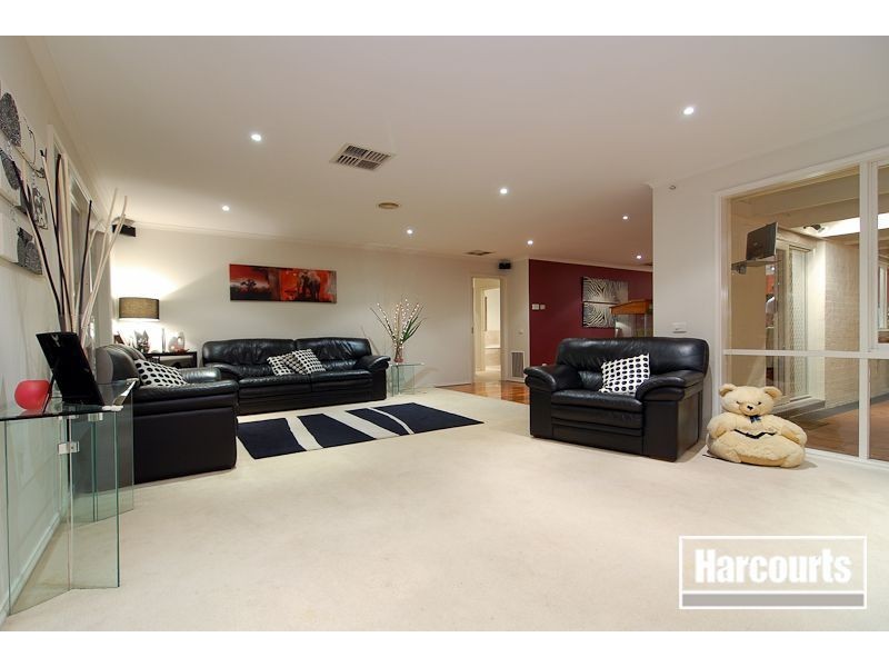 13 Hunt Drive, Seaford VIC 3198