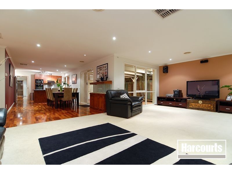 13 Hunt Drive, Seaford VIC 3198