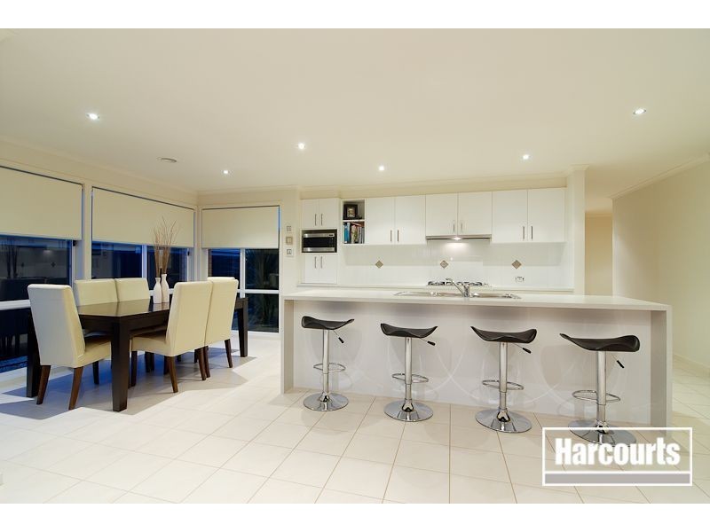 9 Madisson Crescent, Carrum Downs VIC 3201