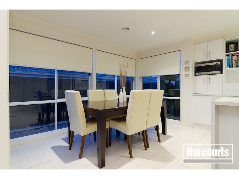 9 Madisson Crescent, Carrum Downs VIC 3201