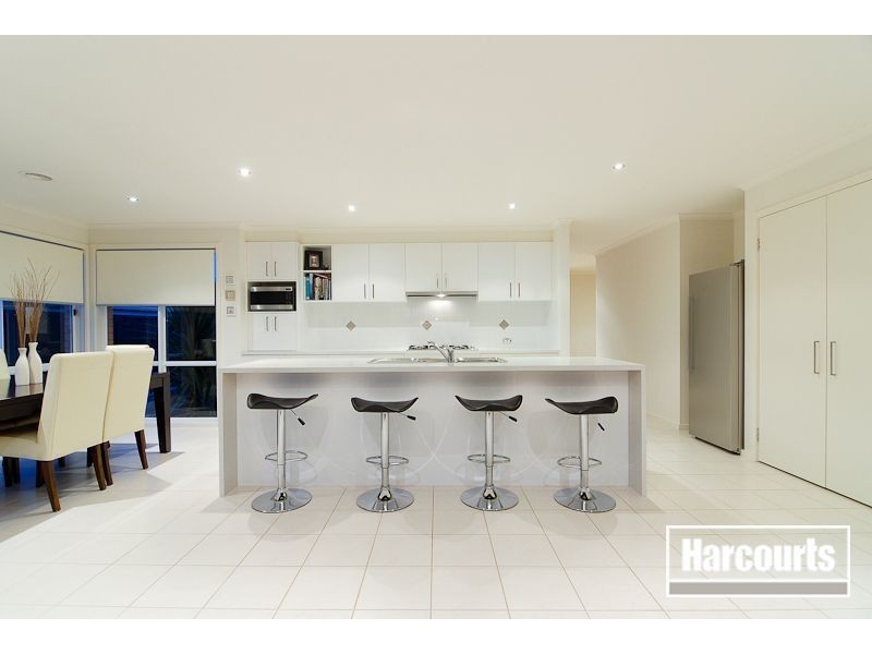 9 Madisson Crescent, Carrum Downs VIC 3201