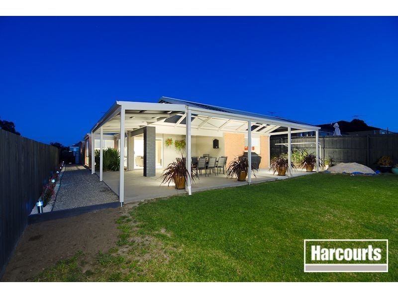 9 Madisson Crescent, Carrum Downs VIC 3201
