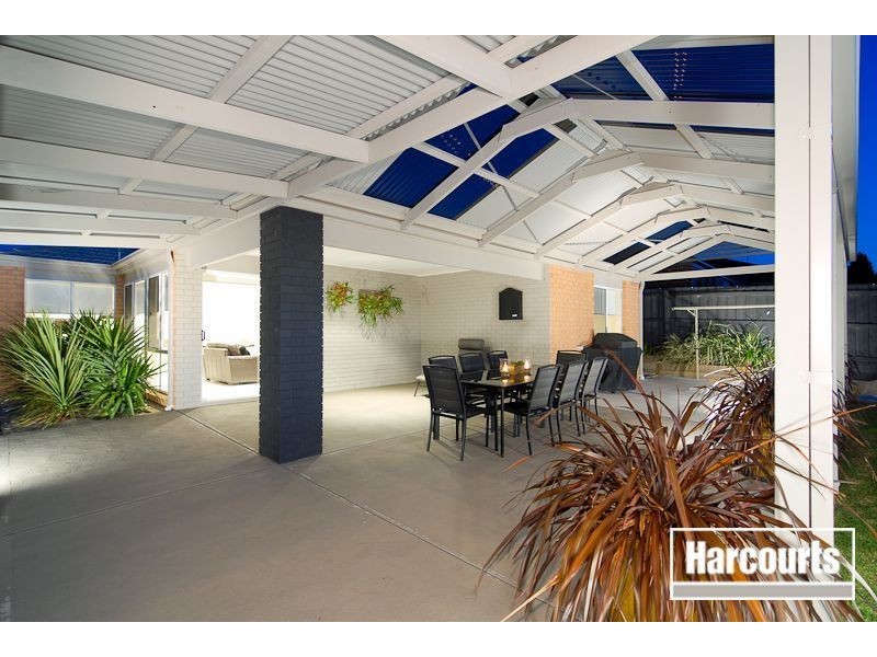 9 Madisson Crescent, Carrum Downs VIC 3201