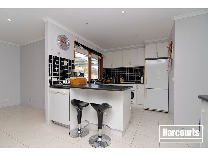 2 Mowbray Court, Carrum Downs VIC 3201