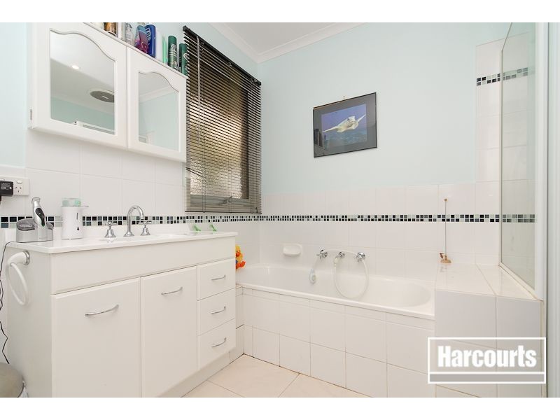 2 Mowbray Court, Carrum Downs VIC 3201