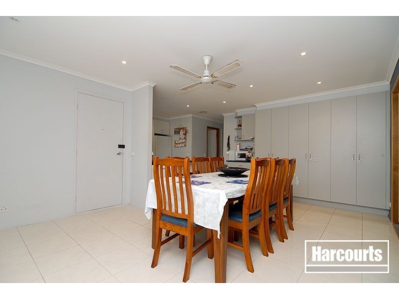 2 Mowbray Court, Carrum Downs VIC 3201