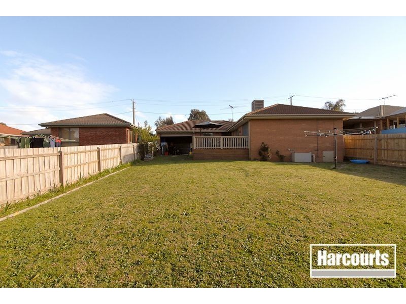 39 Robin Drive, Carrum Downs VIC 3201