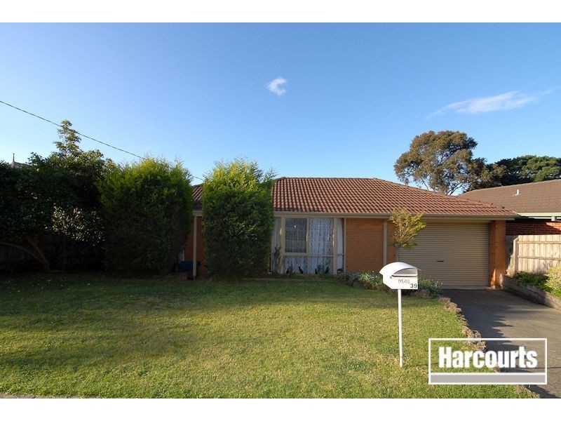 39 Robin Drive, Carrum Downs VIC 3201