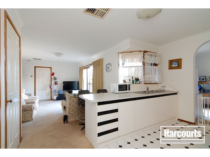 39 Robin Drive, Carrum Downs VIC 3201