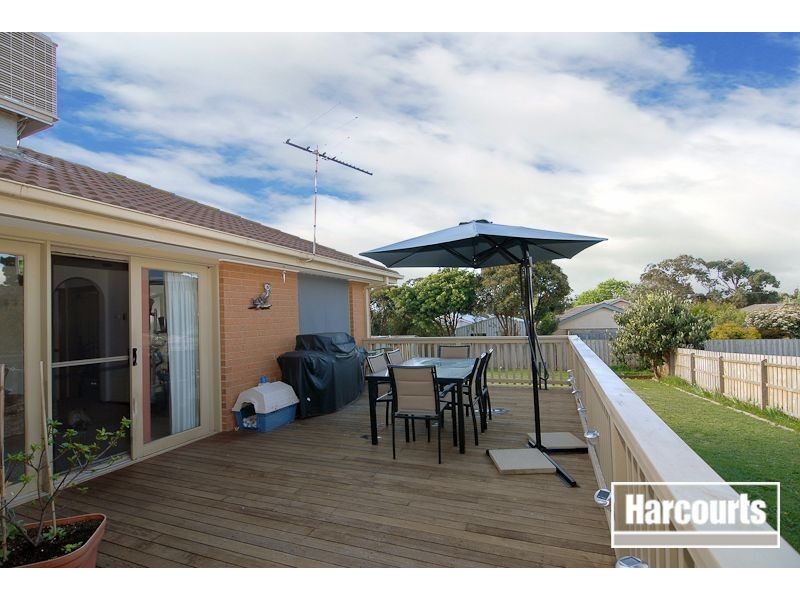 39 Robin Drive, Carrum Downs VIC 3201
