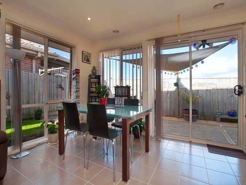 13/10 Hall Road, Carrum Downs VIC 3201