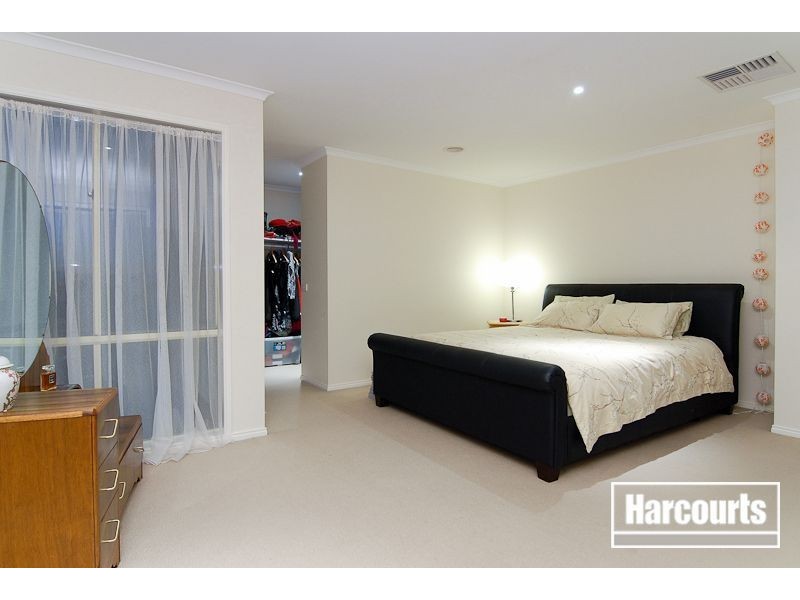 19 Grove Court, Carrum Downs VIC 3201