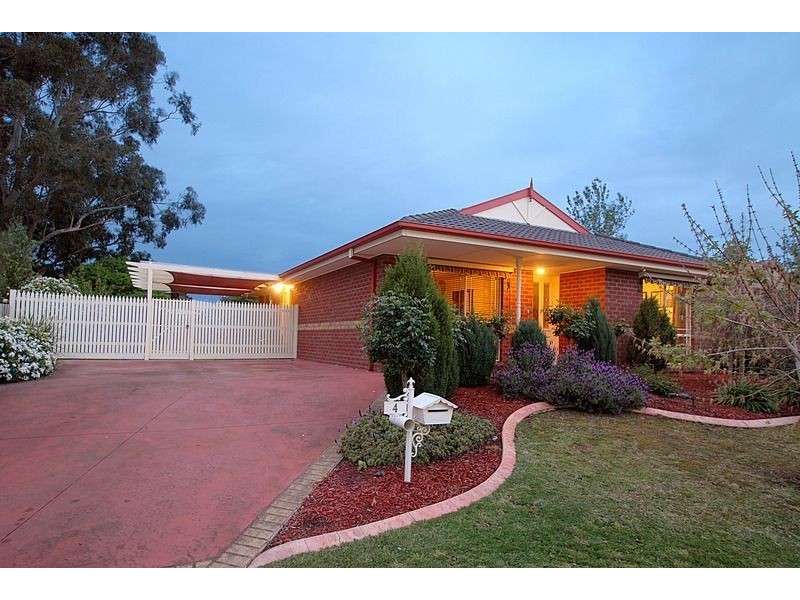 4 Janette Court, Carrum Downs VIC 3201