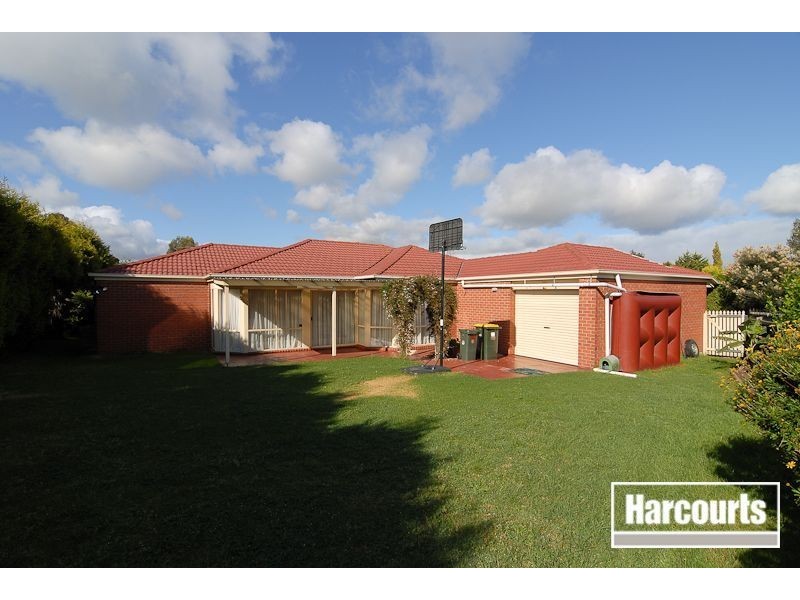 12 Leffern Court, Carrum Downs VIC 3201
