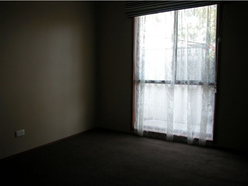 92 Lyrebird Drive, Carrum Downs VIC 3201