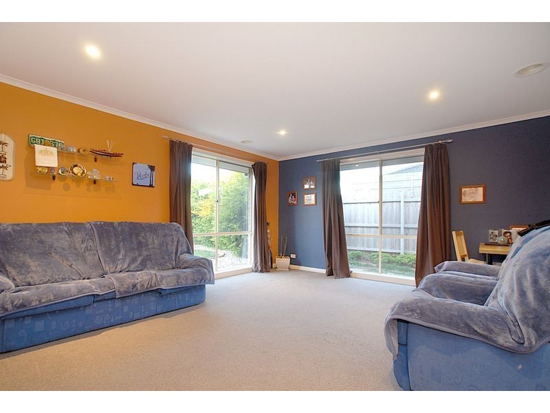 6 Emerald Rise, Skye VIC 3977