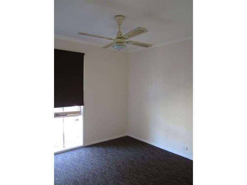 2 Belgrave Place, Carrum Downs VIC 3201