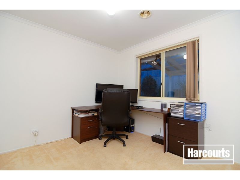 3 George Bass Court, Skye VIC 3977