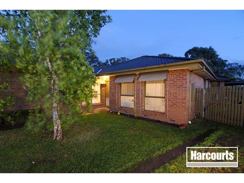 4 Duke Court, Skye VIC 3977