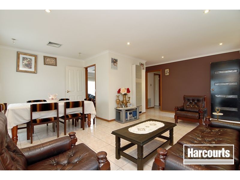 5 Greenwood Drive, Carrum Downs VIC 3201