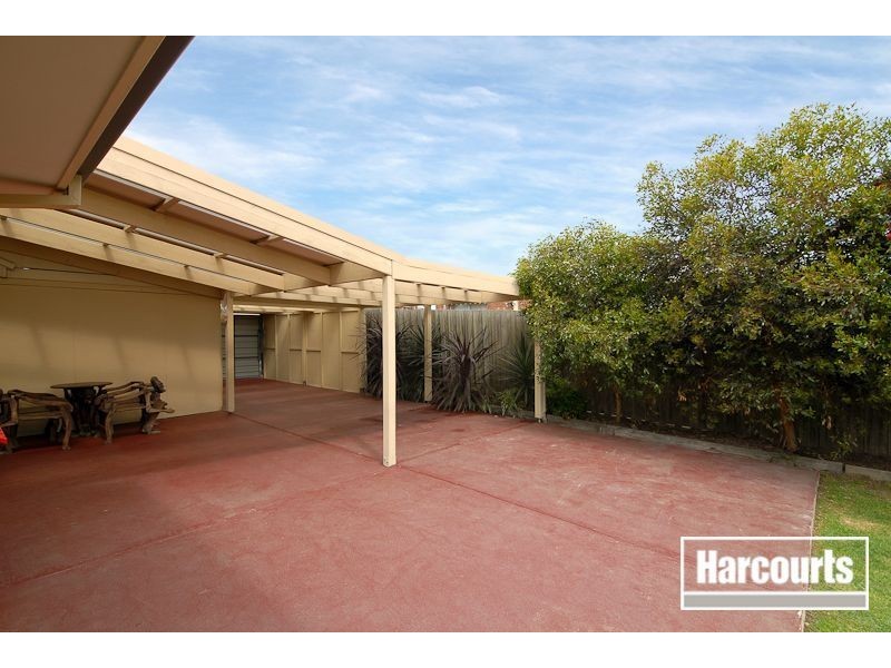 13 Earnshaw Drive, Carrum Downs VIC 3201