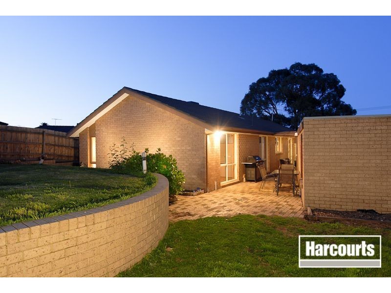 46 Luscombe Avenue, Carrum Downs VIC 3201