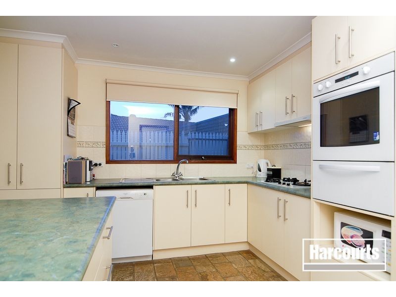 46 Luscombe Avenue, Carrum Downs VIC 3201