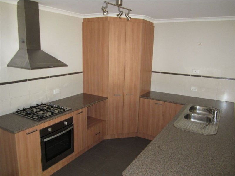 16 Kingsfordsmith Court, Sandhurst VIC 3977