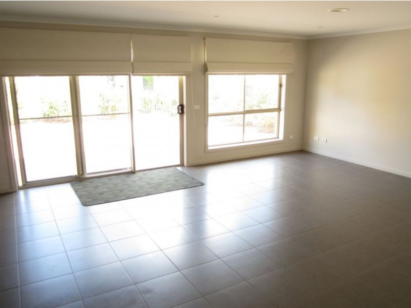 16 Kingsfordsmith Court, Sandhurst VIC 3977