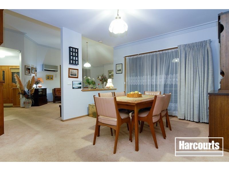 37 Hillview Drive, Carrum Downs VIC 3201