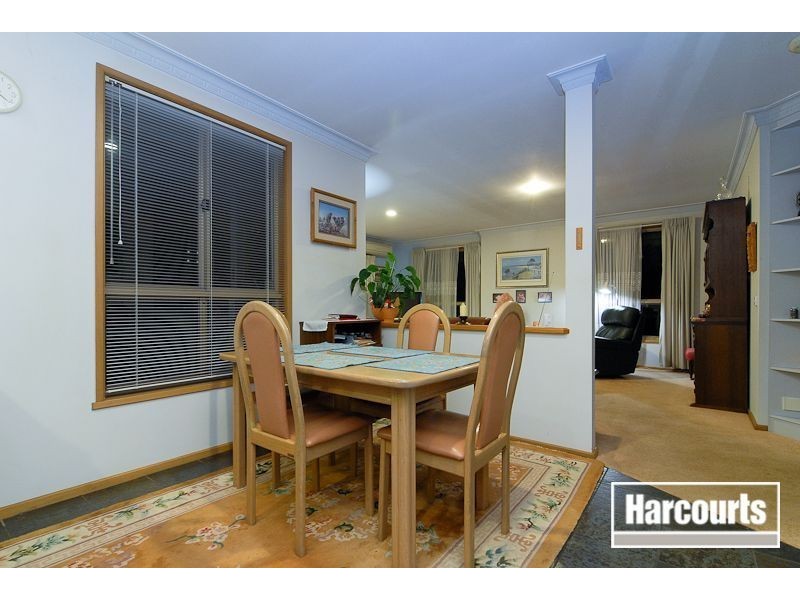37 Hillview Drive, Carrum Downs VIC 3201