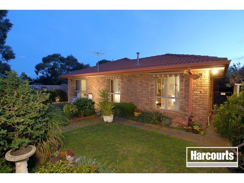 37 Hillview Drive, Carrum Downs VIC 3201