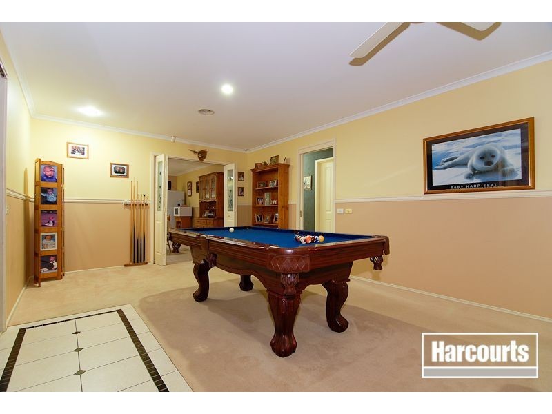 8 Alfred Deakin Grove, Skye VIC 3977