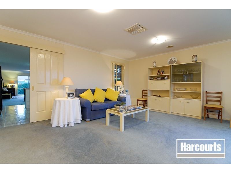 2 Lisa Beth Mews, Skye VIC 3977