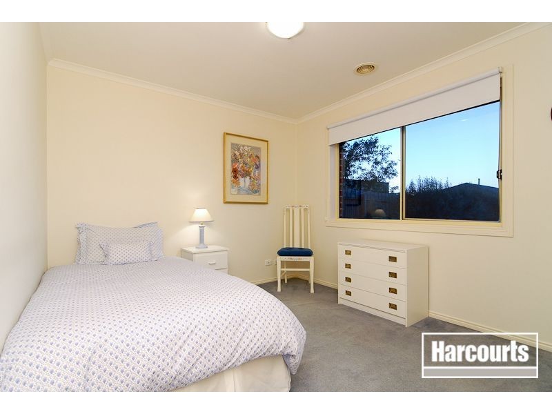 2 Lisa Beth Mews, Skye VIC 3977