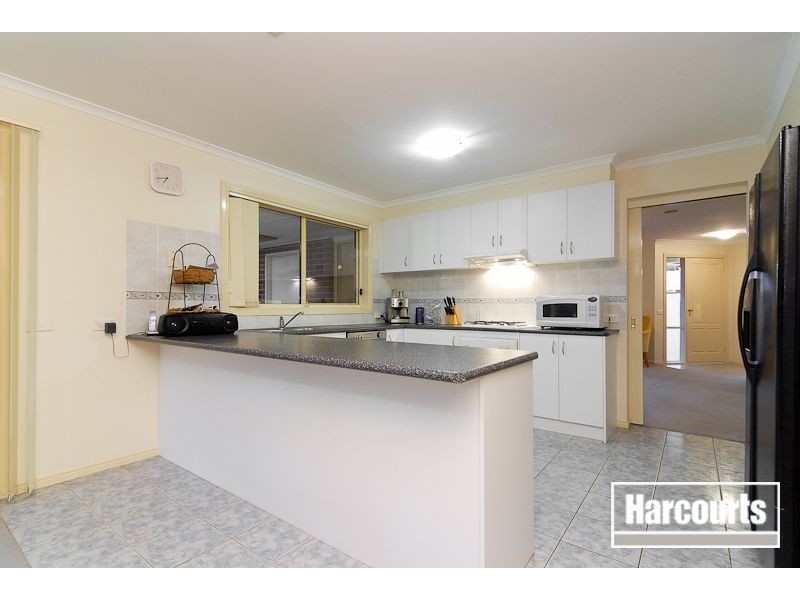 2 Lisa Beth Mews, Skye VIC 3977