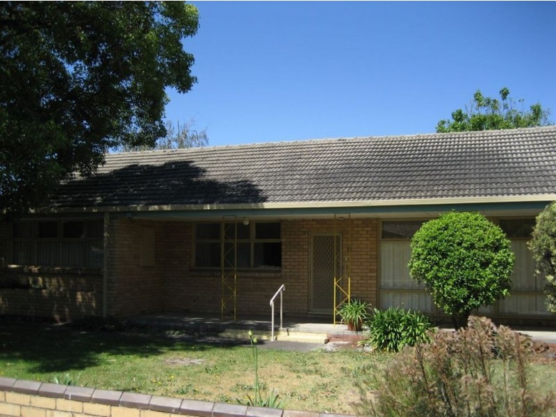 23 Fortescue Avenue, Seaford VIC 3198