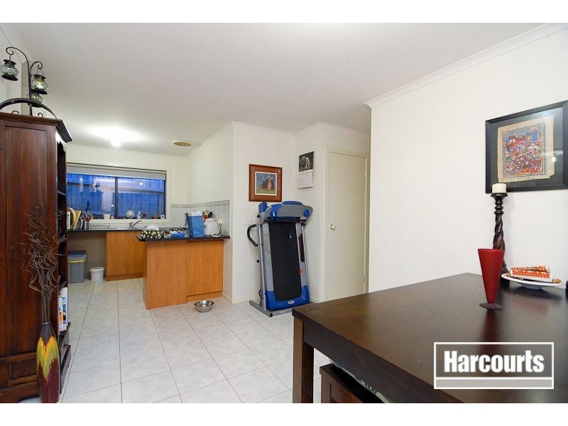 16 Bushlark Drive, Carrum Downs VIC 3201