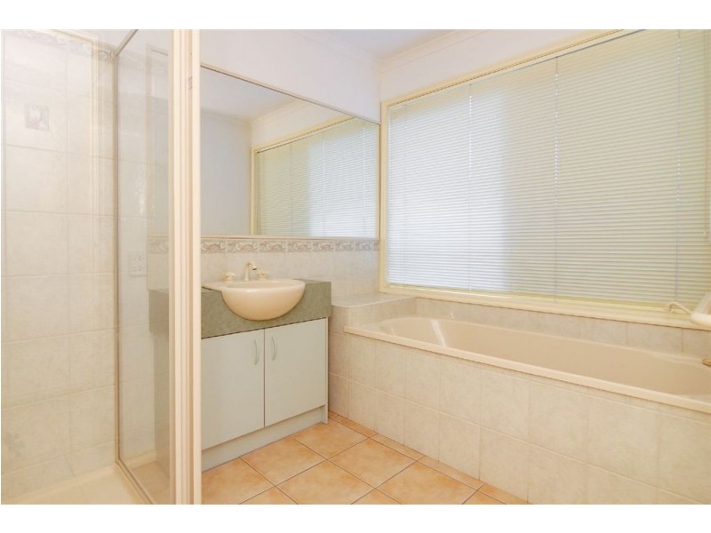 13 Hooper Drive, Skye VIC 3977