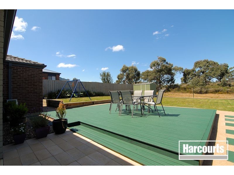 13 Flora Park Way, Carrum Downs VIC 3201